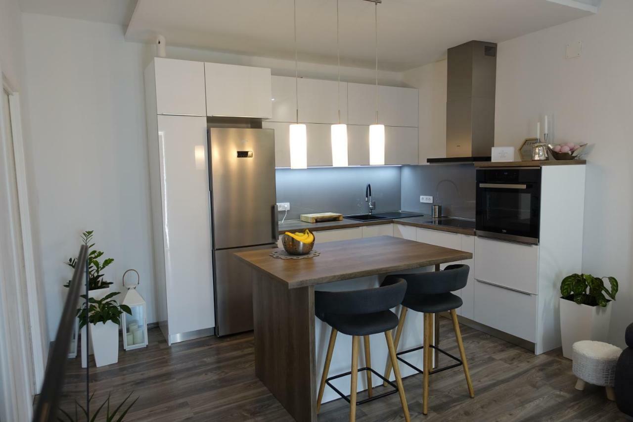 בול Apartman Maja מראה חיצוני תמונה